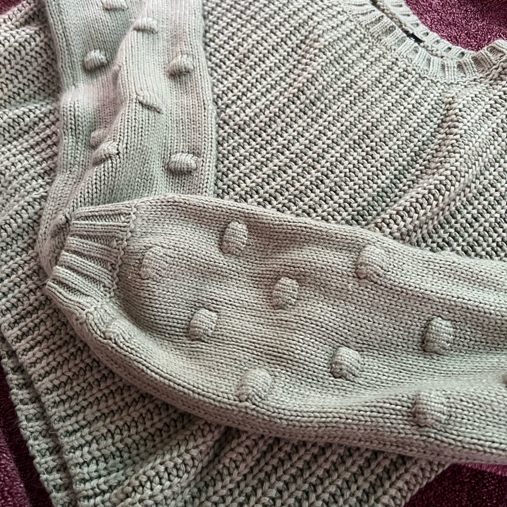 Crewneck Sweater in Light Green